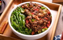 擂椒拌飯風(fēng)靡全國！怎么制作才能吸引食客？創(chuàng)業(yè)者必看！