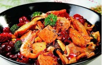 麻辣香鍋創(chuàng)業(yè)火爆秘訣！怎么制作？配料選擇有何講究？速來揭秘！