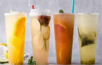茶飲創(chuàng)業(yè)藍(lán)海何在？跨界融合創(chuàng)新，如何讓你的飲品獨(dú)領(lǐng)風(fēng)騷？