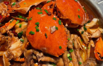 揭秘肉蟹煲絕密制作，選材到出鍋全攻略，你的創(chuàng)業(yè)新風(fēng)口？