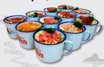茶缸飯爆火！傳統(tǒng)美食怎么逆襲？創(chuàng)業(yè)者速看其奧秘！