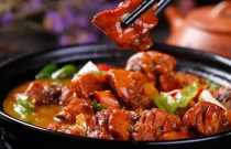小份炒雞米飯火爆來襲！創(chuàng)業(yè)新機(jī)遇還是一時(shí)熱潮？速看解析！