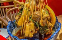 金湯熱鹵一元一串，想學最正宗技術(shù)？輕松學會！