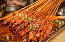 冷鍋串串怎么做才入味？來廚仟藝學(xué)正宗技術(shù)！