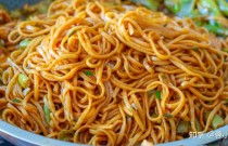 正宗的河南燜面怎么做？操作簡單，香到流口水！