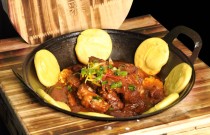 小地鍋加盟條件及費用？新手要懂，開店穩(wěn)穩(wěn)起飛！