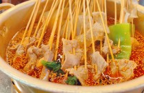 冷鍋串串的料汁配方有多關(guān)鍵？掌握核心配方，一天賣千串不是事！