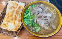 牛肉湯的正宗做法是什么？原料處理、熬湯順序和常見誤區(qū)一次講透