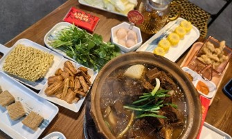 打邊爐底料怎么準(zhǔn)備？給新手一個(gè)“流程化”的做法方向（非配方）