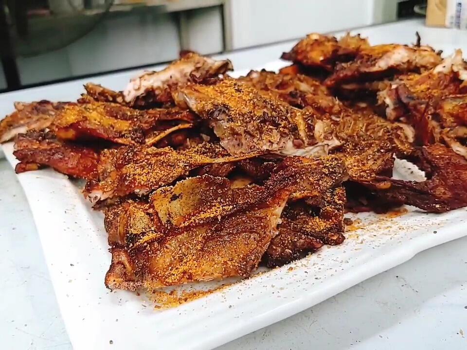 鐵板雞架去哪學(xué)？學(xué)好這門(mén)手藝，創(chuàng)業(yè)有“雞”可循！