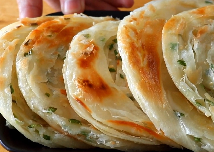 學(xué)油餅去哪里學(xué)？想學(xué)油餅？廚仟藝為你打開(kāi)美味之門！