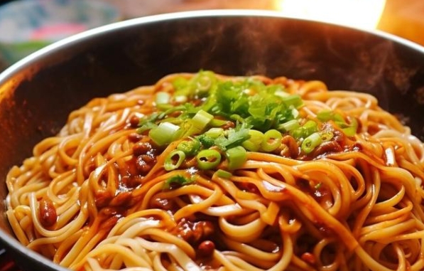 怎么做熱干面？簡單三步，讓你輕松做出地道口味！
