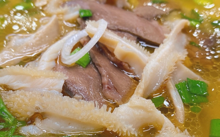 如何制作正宗牛雜粉絲湯，帶來(lái)爆款餐飲體驗(yàn)！