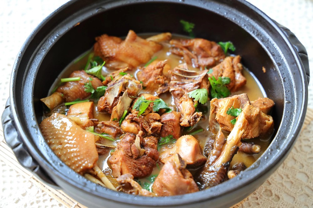 學會小砂鍋菜譜，做出家人喜歡的飯菜，輕松提升餐桌魅力。