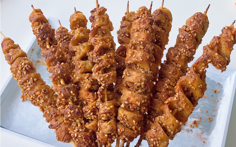 烤面筋做法獨(dú)家揭秘，輕松掌握核心技術(shù)，迅速吸引食客。