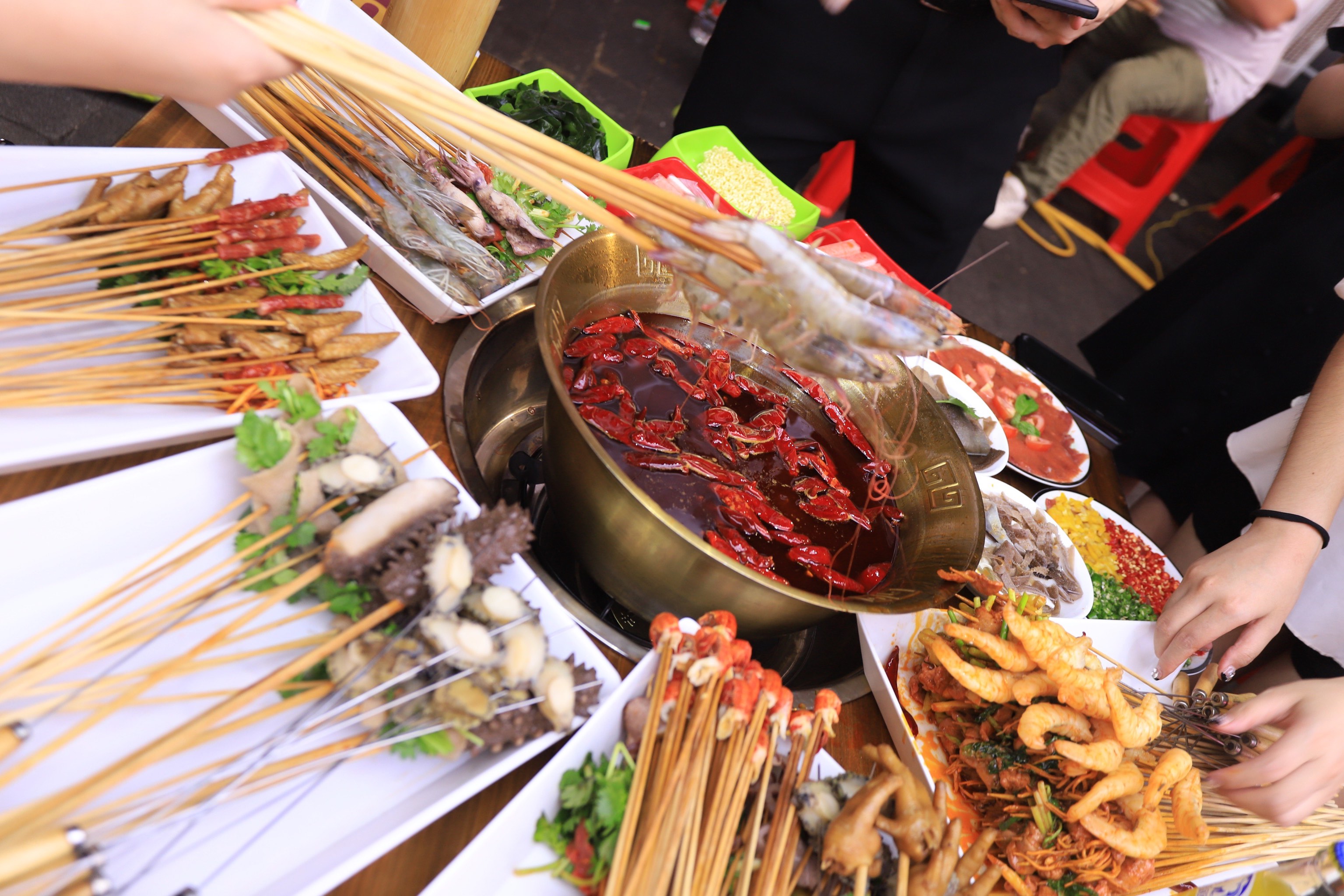 缽缽雞培訓(xùn)需要多少錢？了解這幾個(gè)關(guān)鍵點(diǎn)，讓你輕松開店！