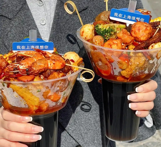 水果杯火鍋杯在哪里能學(xué)？創(chuàng)業(yè)者必看培訓(xùn)攻略，帶你一步步學(xué)做賺錢小吃！