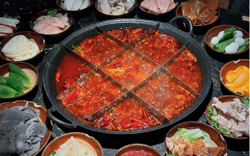 學(xué)火鍋培訓(xùn)一般需要多少錢？這幾點(diǎn)費(fèi)用你得清楚！