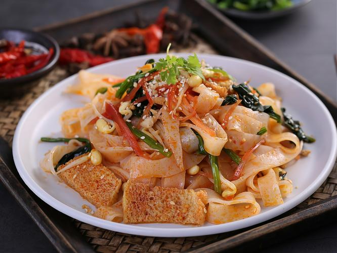 涼皮涼面培訓(xùn)去哪里學(xué)？想賺錢，別選錯(cuò)地方！