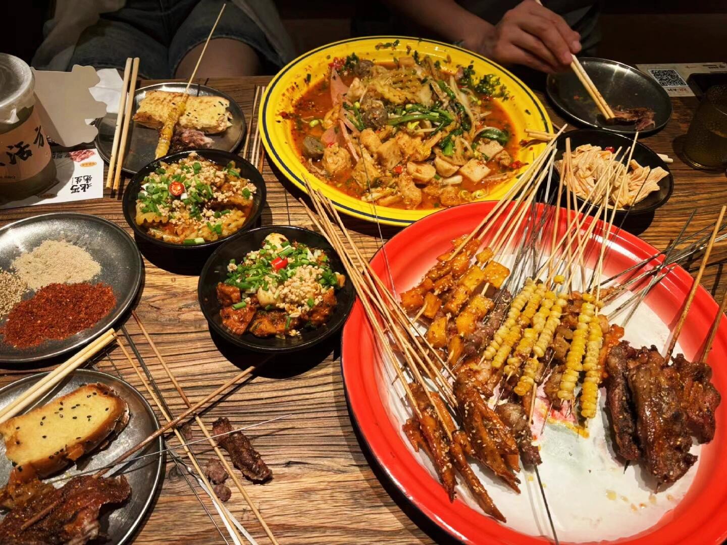 哪里學(xué)燒烤最正宗？學(xué)費(fèi)貴嗎,答案來了！