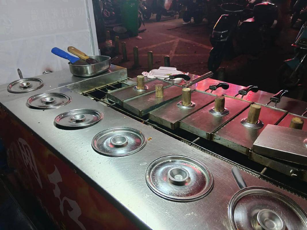 鍋巴飯的做法擺攤能賺錢嗎？味道做對，顧客天天排隊！