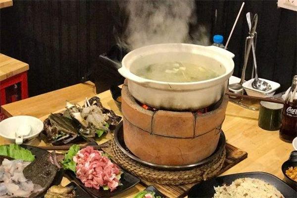 打邊爐火鍋食材有哪些？掌握搭配技巧，擺攤輕松吸粉又吸金！