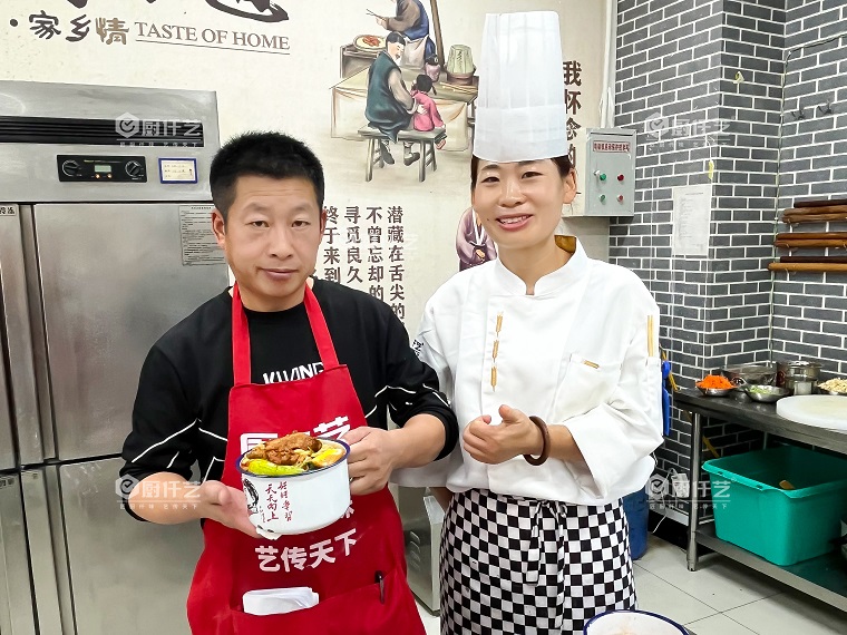 茶缸面的做法你還沒學(xué)？一碗能賣10塊，快手又暴利，小攤創(chuàng)業(yè)首選！