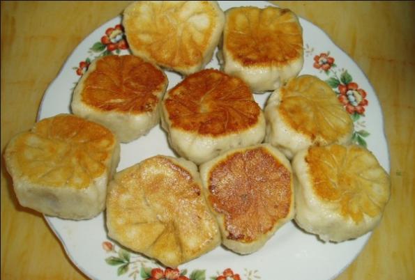 爐包店掙錢嗎？高密爐包特色鮮明，學(xué)會技術(shù)開店生意能不能火！