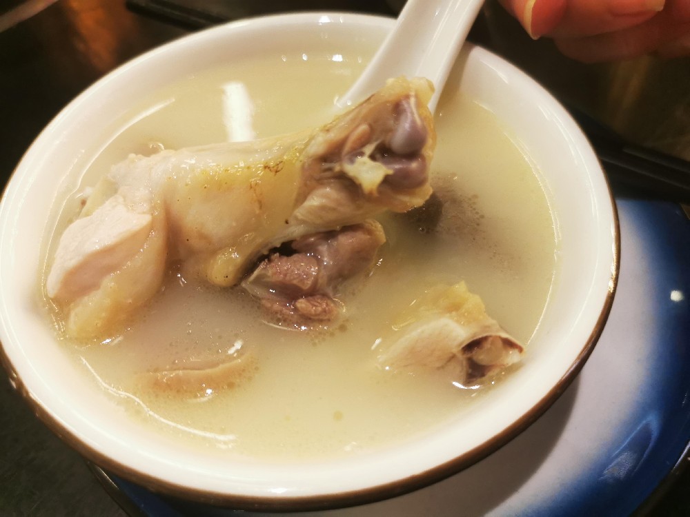 豬肚雞成本高不高？一鍋湯背后的秘密，創(chuàng)業(yè)前你一定要搞清楚！