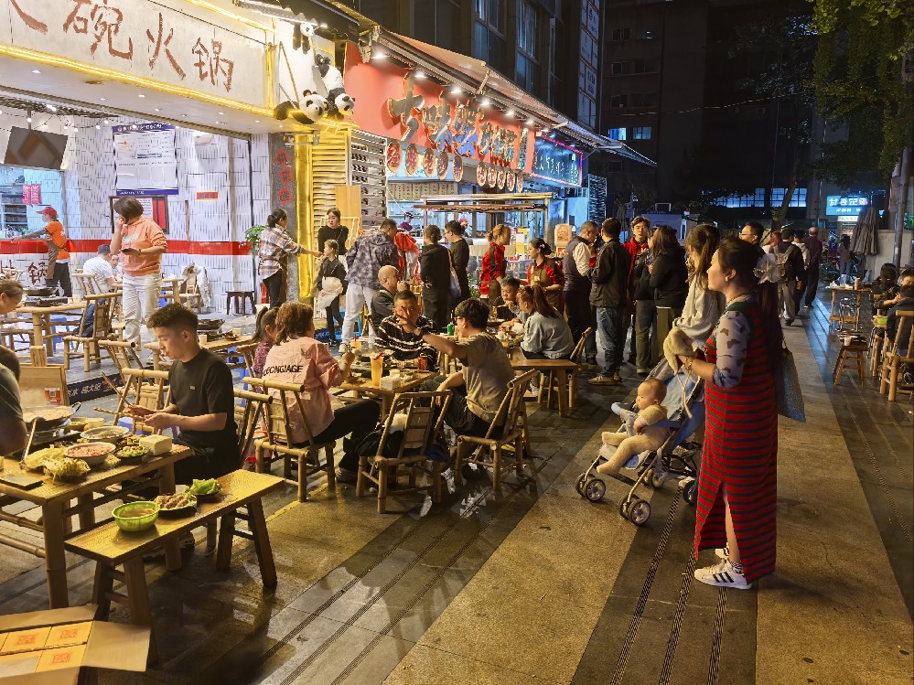 地?cái)偦疱伬麧?rùn)分析？小本創(chuàng)業(yè)別瞎沖，這幾條經(jīng)驗(yàn)?zāi)茏屇阍綌[越賺！