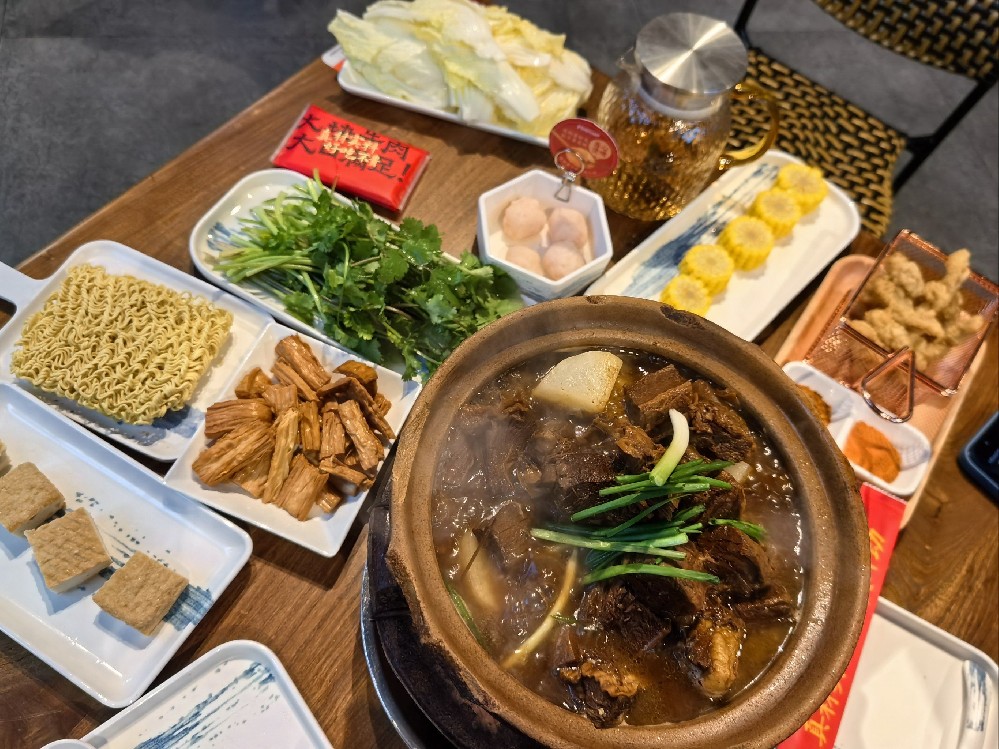 一個(gè)項(xiàng)目能不能做長久，就看它能不能讓顧客常來！打邊爐正是這樣！