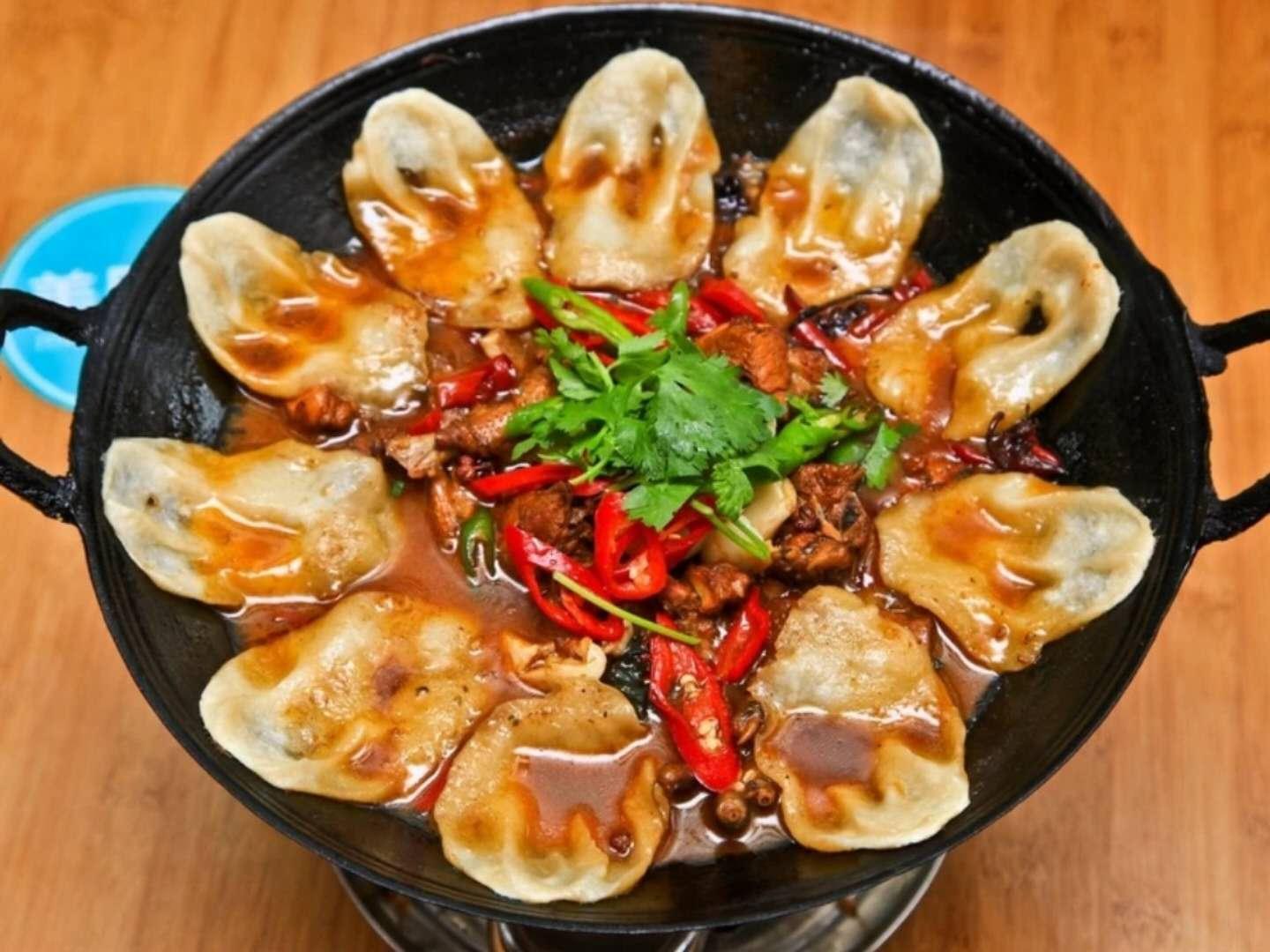 小地鍋做法難不難？掌握家常技巧更穩(wěn)妥,輕松做出來!