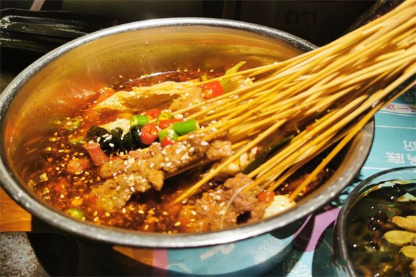 冷鍋串串的做法和配方怎么學？香味秘訣與開店技巧一起告訴你