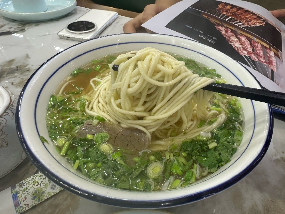 拉面的配方和制作方法全解析？學(xué)技術(shù)要注意哪些關(guān)鍵步驟