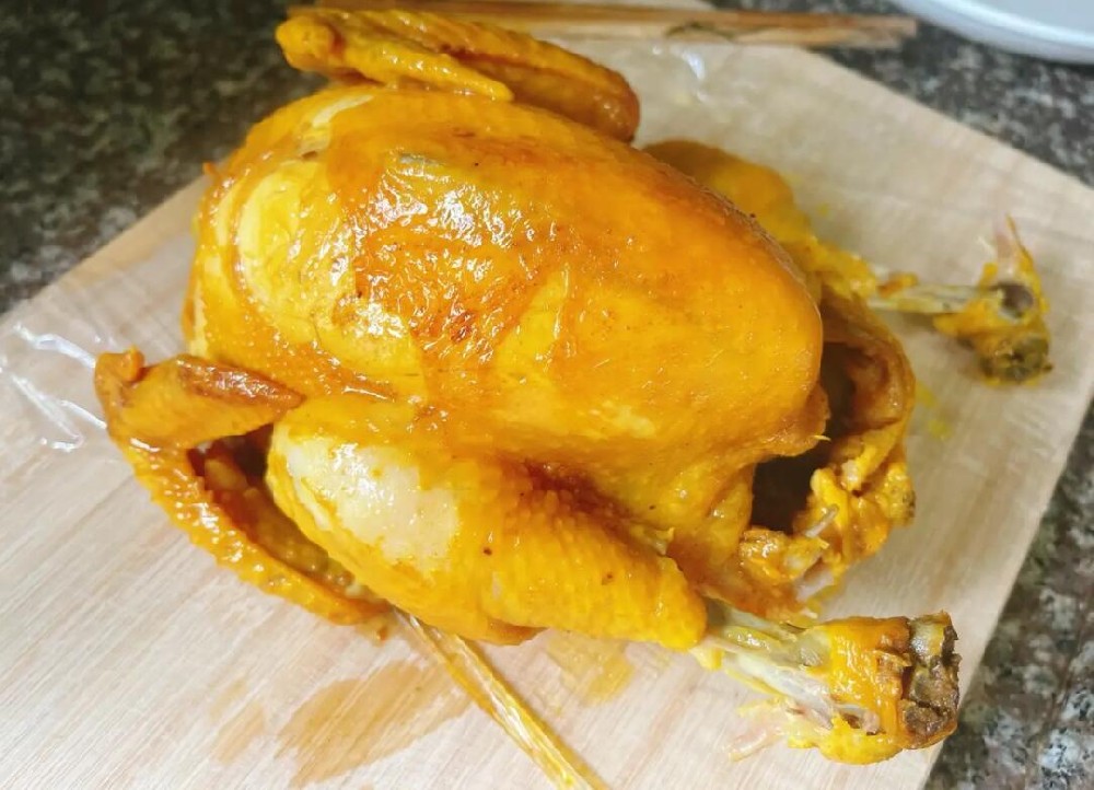 想尋摸一口正宗的鹽焗雞？聽(tīng)內(nèi)行人聊聊，為什么好味道其實(shí)不在地名里