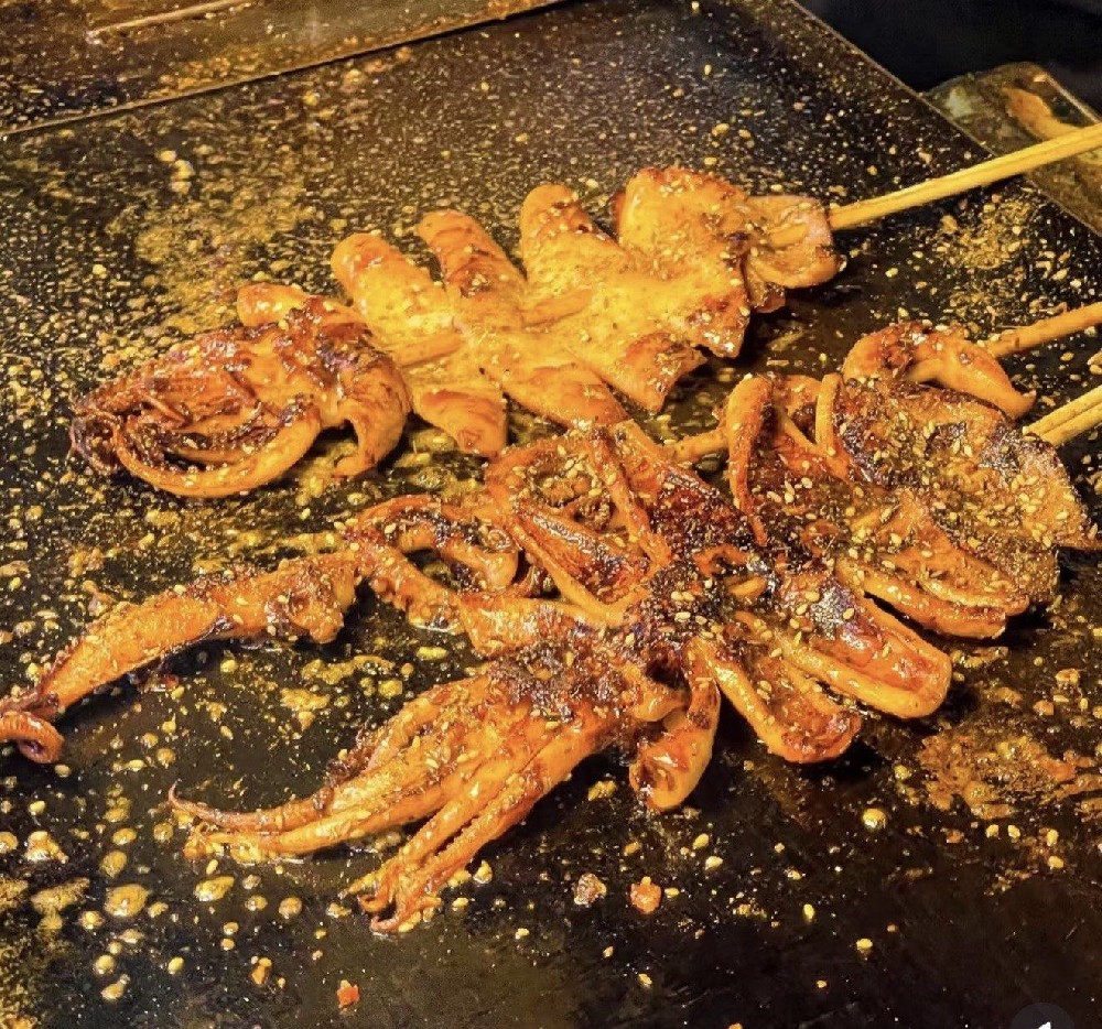 鐵板魷魚(yú)哪里可以學(xué)？路邊攤看著簡(jiǎn)單，真上手才知道門道有多深！