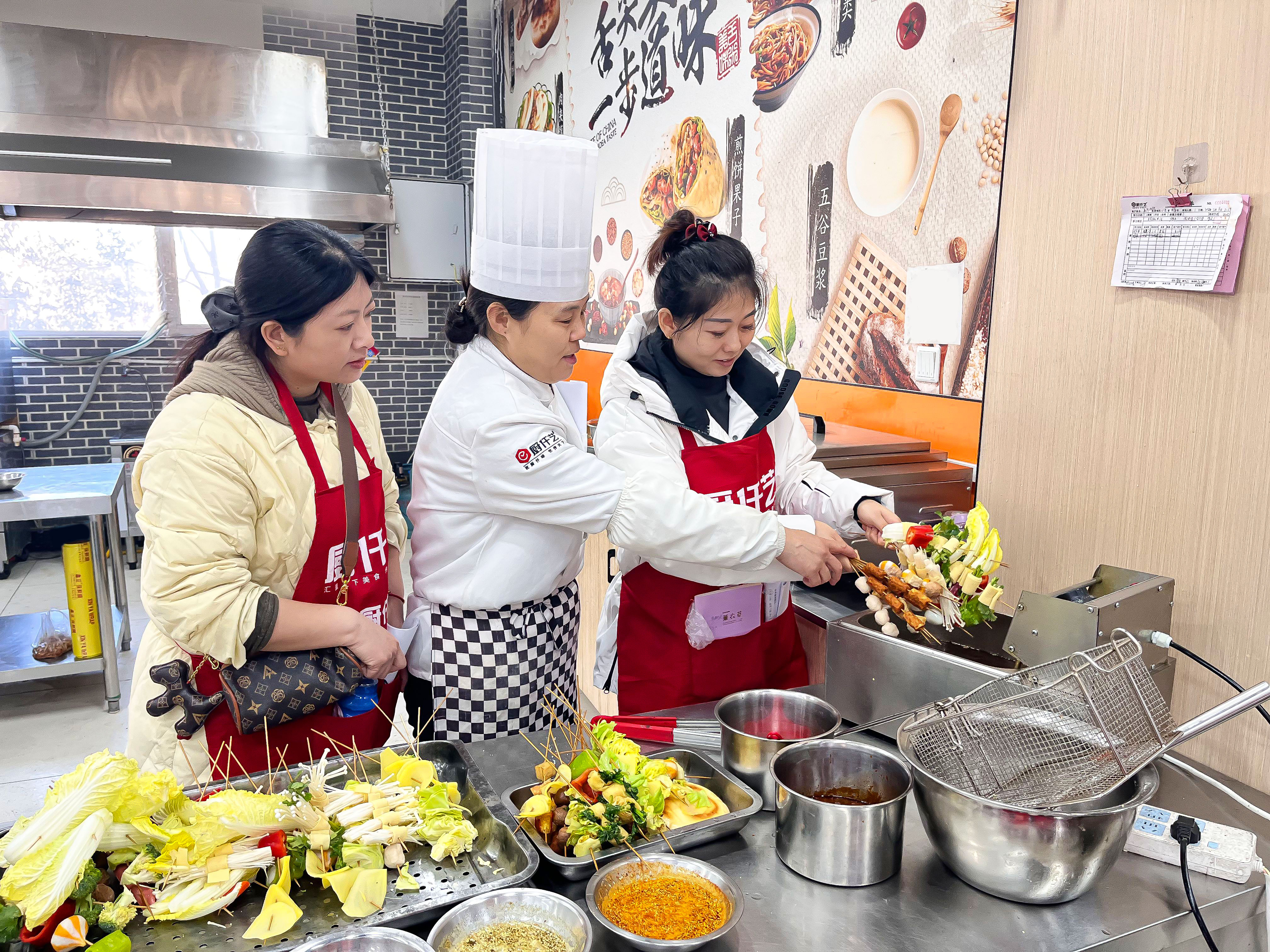 10大暴利小吃網(wǎng)紅小吃，低投入高回報(bào)，開(kāi)啟創(chuàng)業(yè)致富之路！