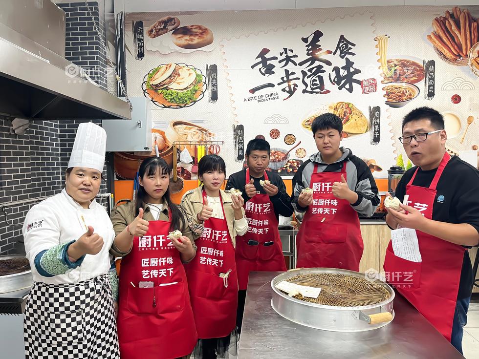 早餐包子怎么做才松軟？想做早餐包子生意的人，這幾個(gè)關(guān)鍵細(xì)節(jié)一定要掌握