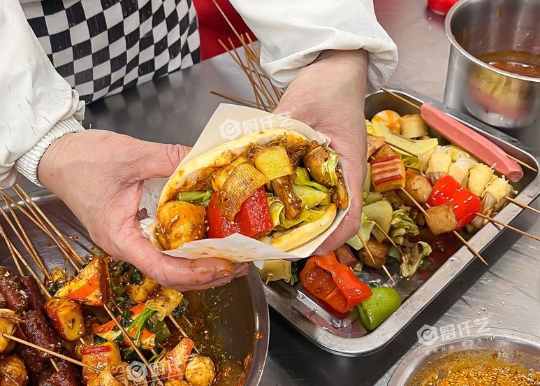 炸串店一年賺多少錢？避開“虛假噱頭”，帶你拆解最真實的盈利數(shù)據(jù)！