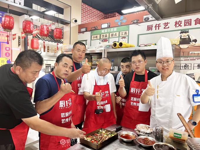 戳子肉醬料配方怎么做才穩(wěn)定？想學(xué)戳子肉的人，別只盯配方要看這些關(guān)鍵點(diǎn)