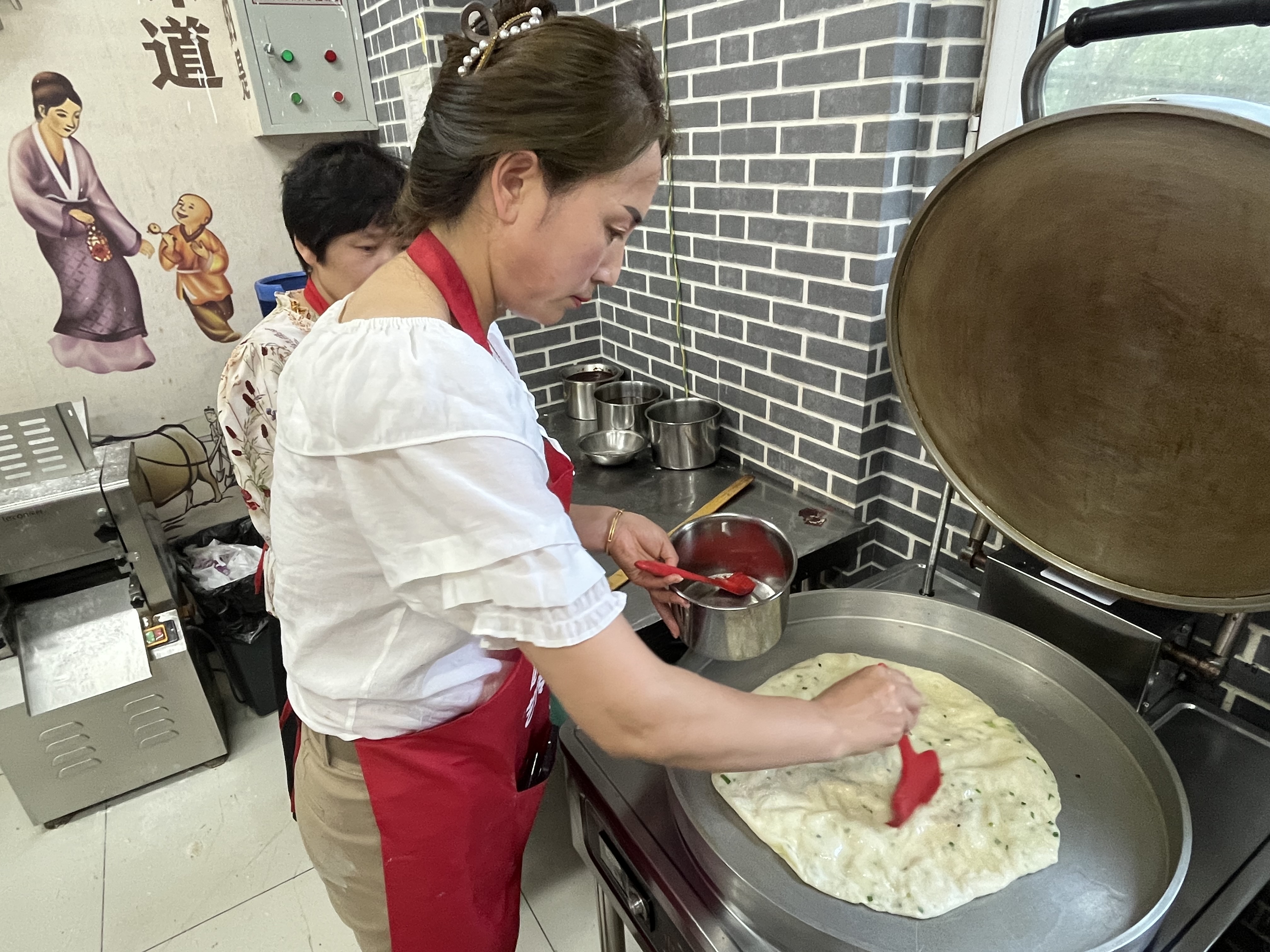 想找濟(jì)南哪家油餅培訓(xùn)機(jī)構(gòu)好？避開低質(zhì)教學(xué)套路，學(xué)正宗技術(shù)輕松開店